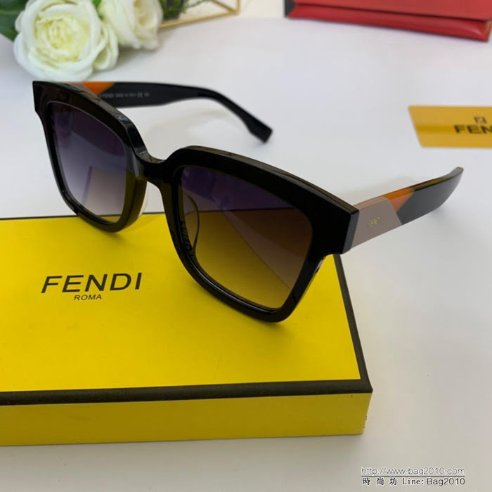FENDI芬迪 高品質 女款太陽鏡 FF0372   lly1491